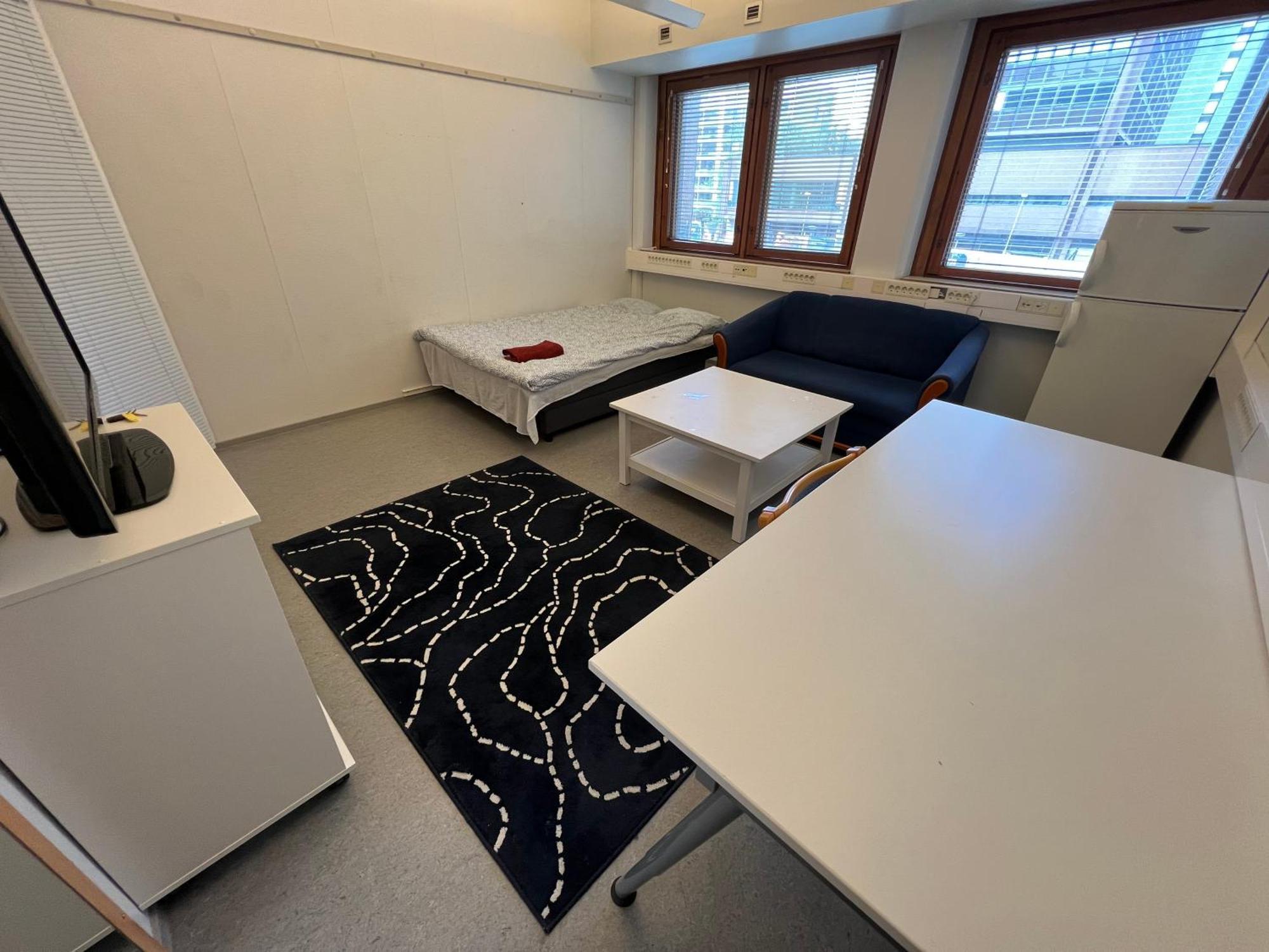 Guesthouset Office House Services 210 *