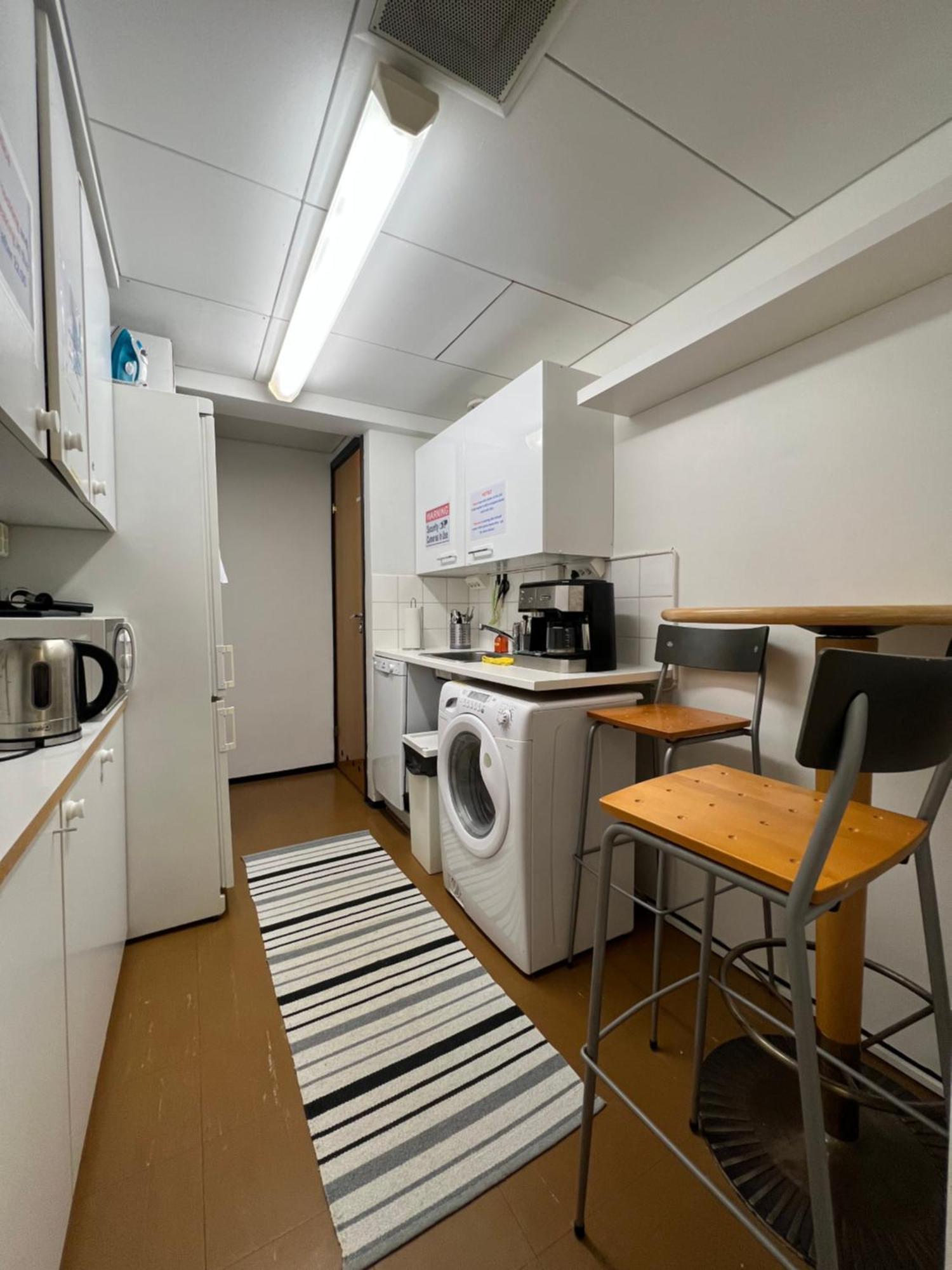 Office House Services 210 Helsinki